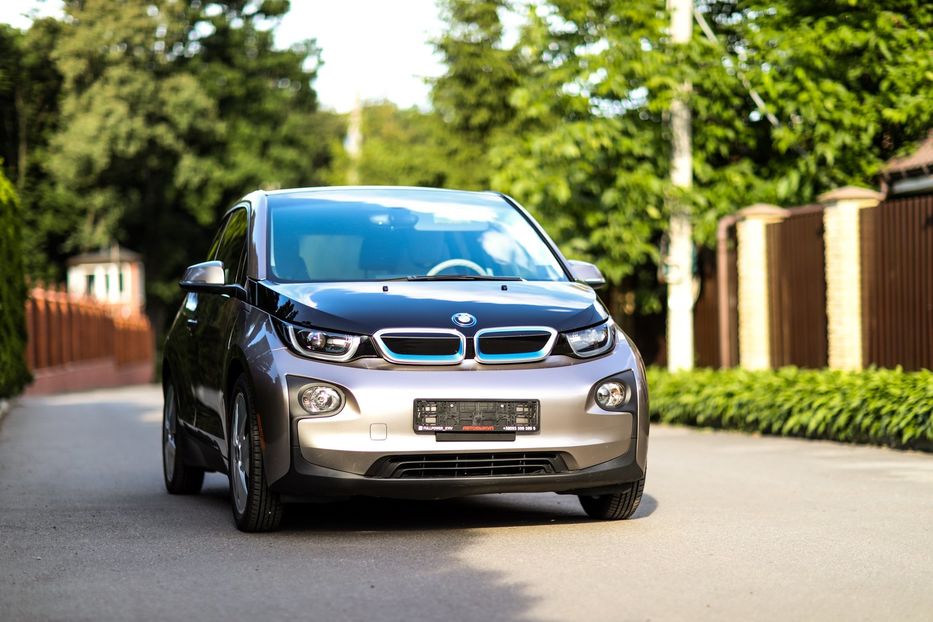 Продам BMW I3 60Аh REX 2016 года в Киеве