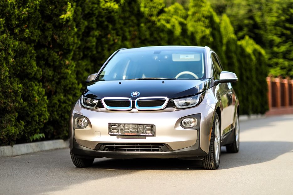 Продам BMW I3 60Аh REX 2016 года в Киеве