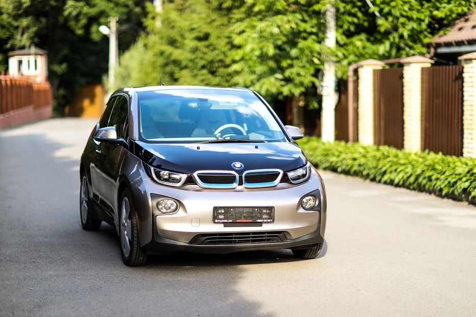 Продам BMW I3 60Аh REX 2016 года в Киеве