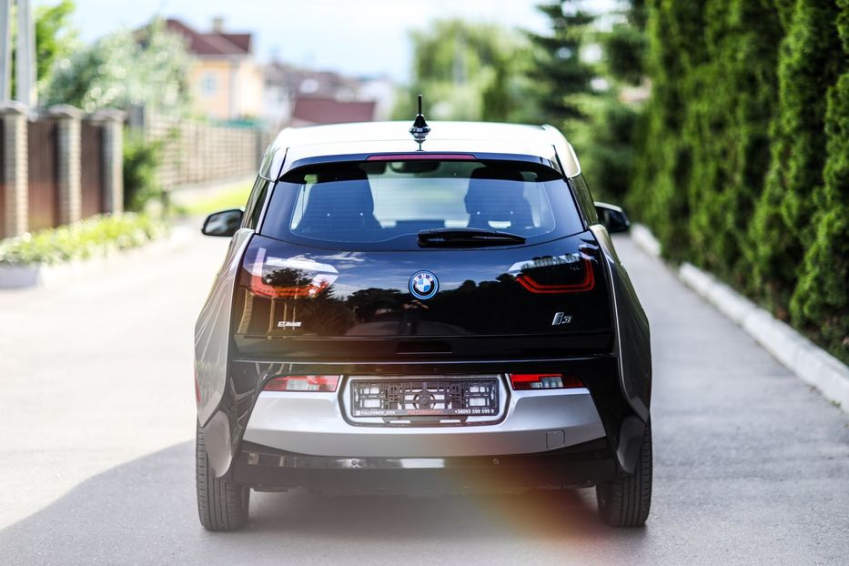 Продам BMW I3 60Аh REX 2016 года в Киеве