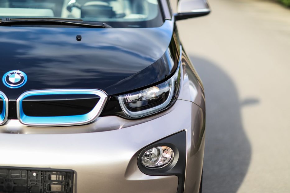 Продам BMW I3 60Аh REX 2016 года в Киеве