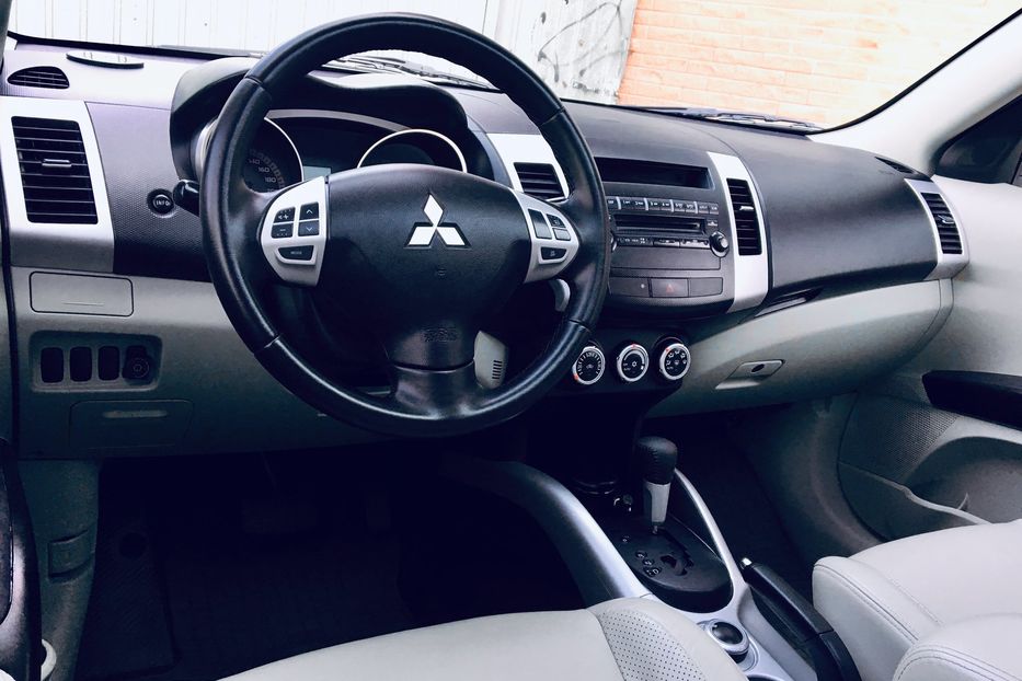 Продам Mitsubishi Outlander XL 2008 года в Одессе