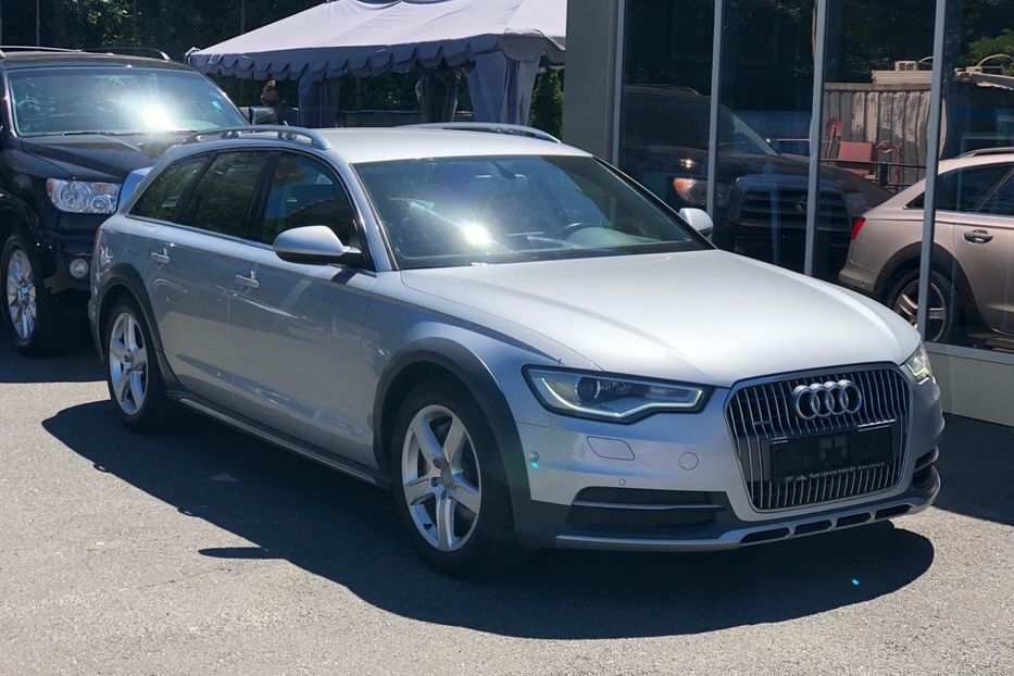 Продам Audi A6 Allroad 3.0TFSI quattro 2012 года в Киеве