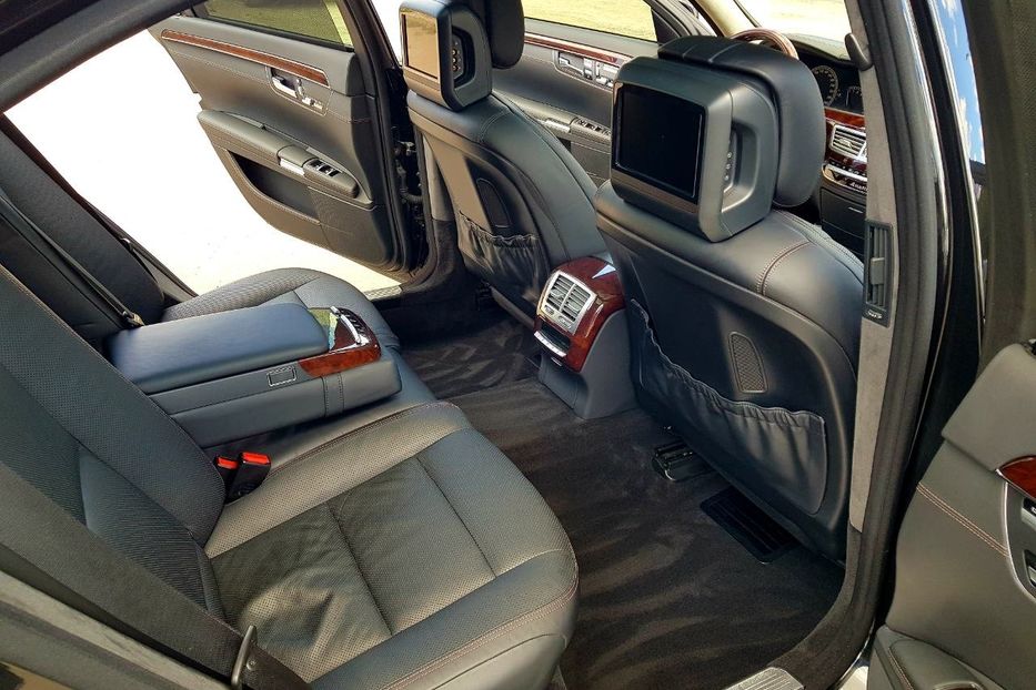 Продам Mercedes-Benz S-Class S500 4Matic 2011 года в Киеве