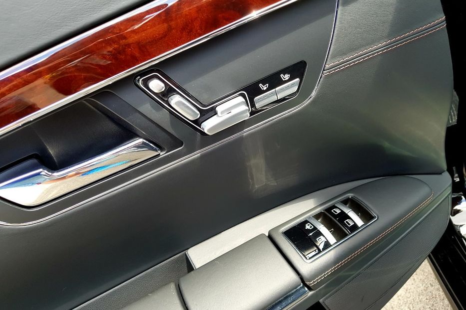 Продам Mercedes-Benz S-Class S500 4Matic 2011 года в Киеве