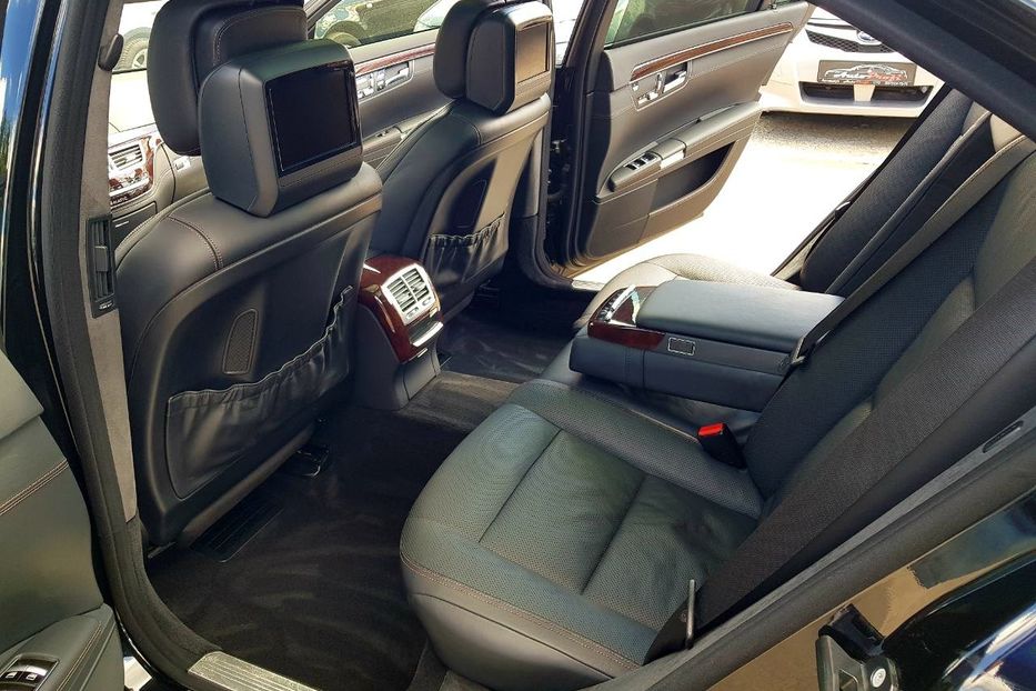 Продам Mercedes-Benz S-Class S500 4Matic 2011 года в Киеве