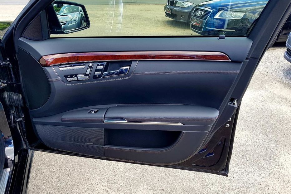 Продам Mercedes-Benz S-Class S500 4Matic 2011 года в Киеве
