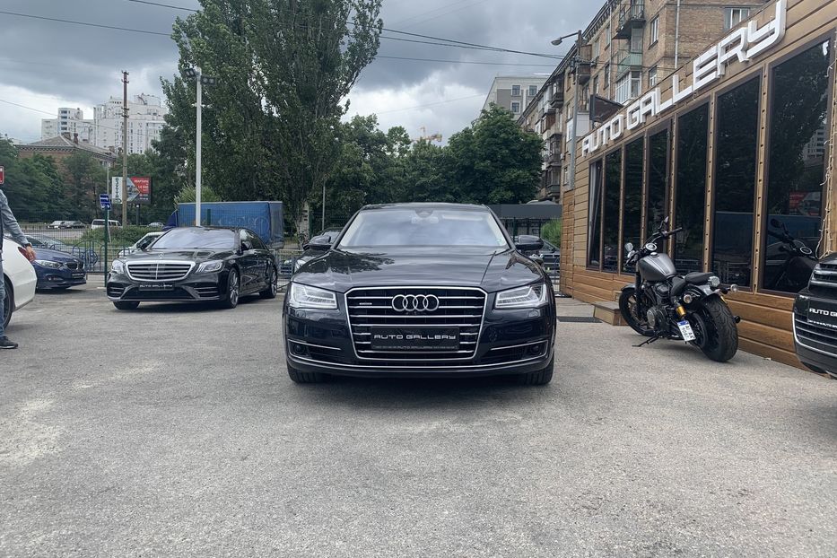 Продам Audi A8 Long. FULL 2015 года в Киеве