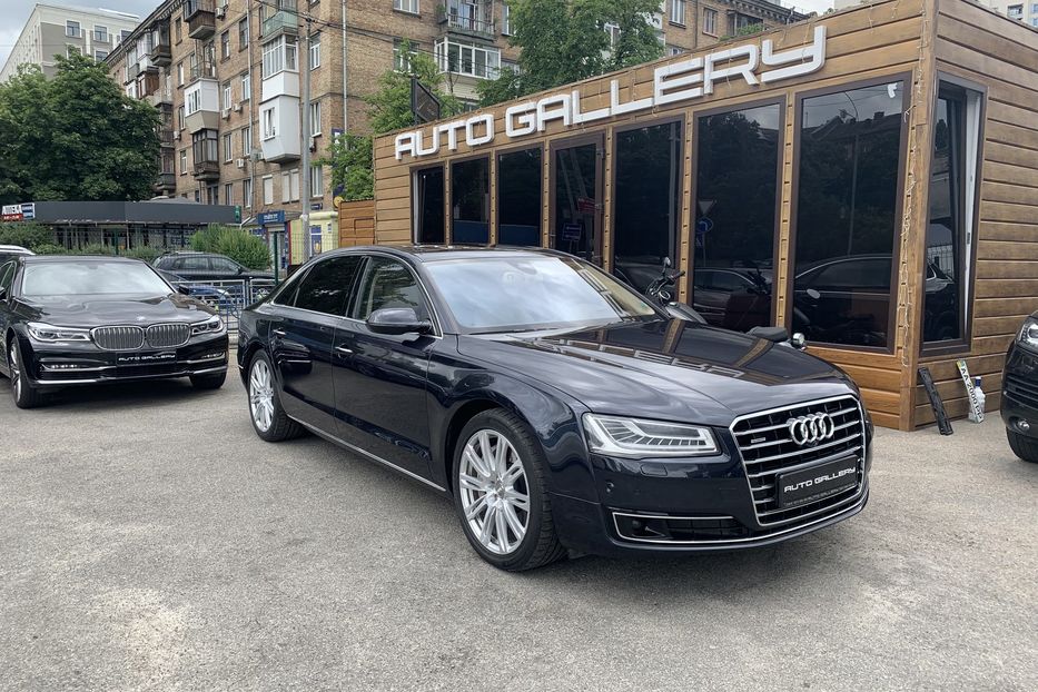 Продам Audi A8 Long. FULL 2015 года в Киеве