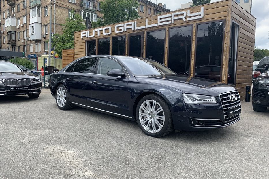 Продам Audi A8 Long. FULL 2015 года в Киеве