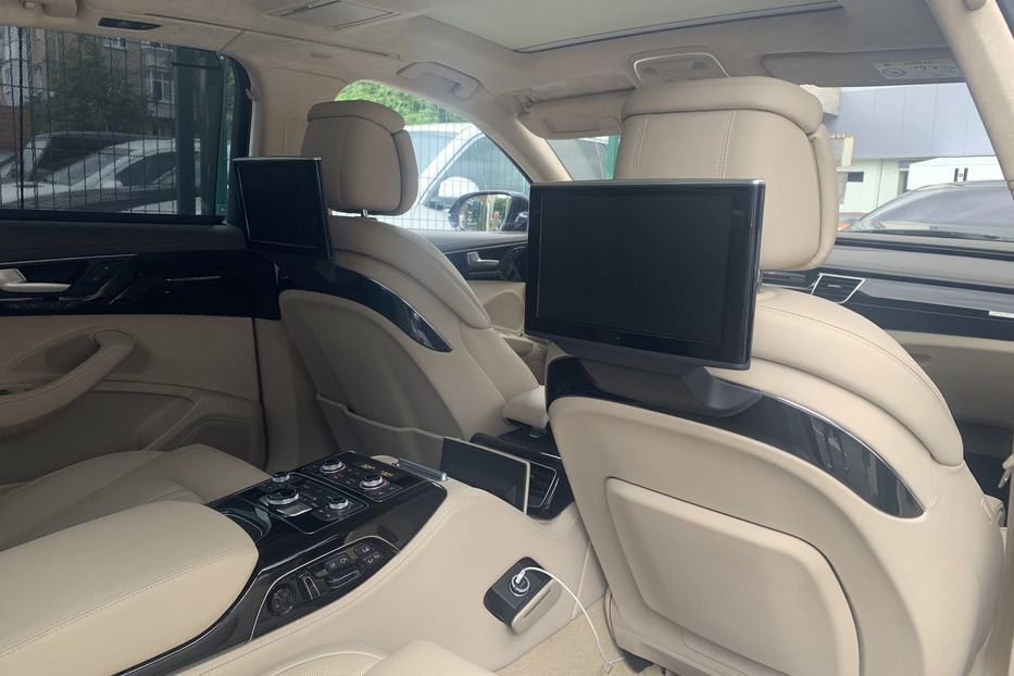 Продам Audi A8 Long. FULL 2015 года в Киеве