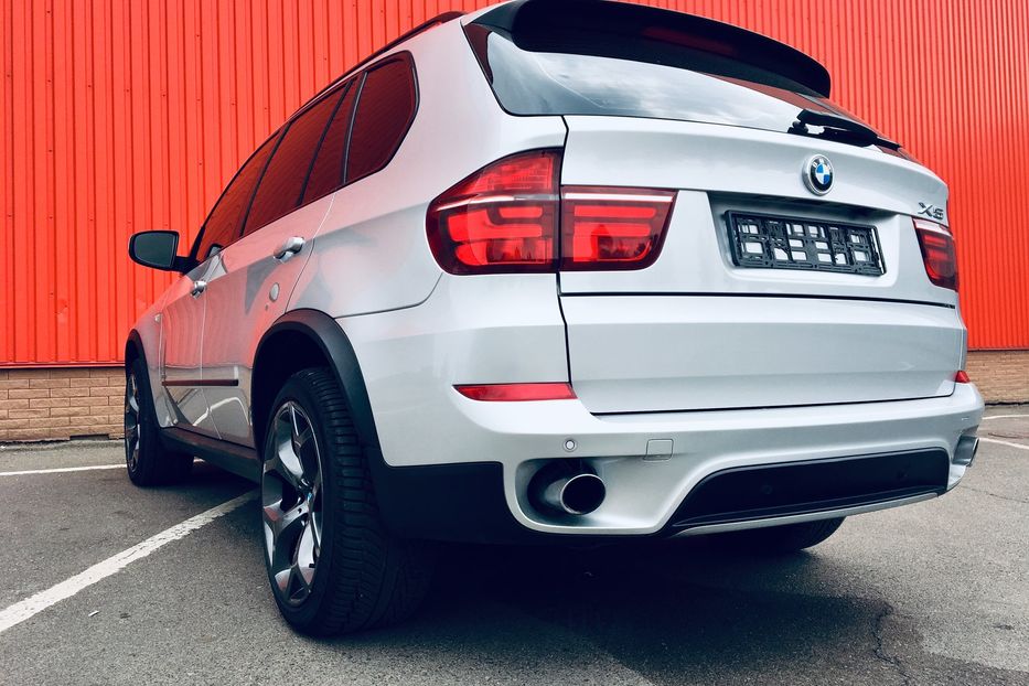 Продам BMW X5 LUX REISTAILING 2013 года в Одессе