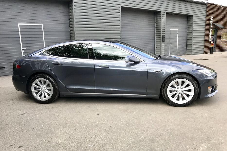 Продам Tesla Model S 75 2016 года в Киеве