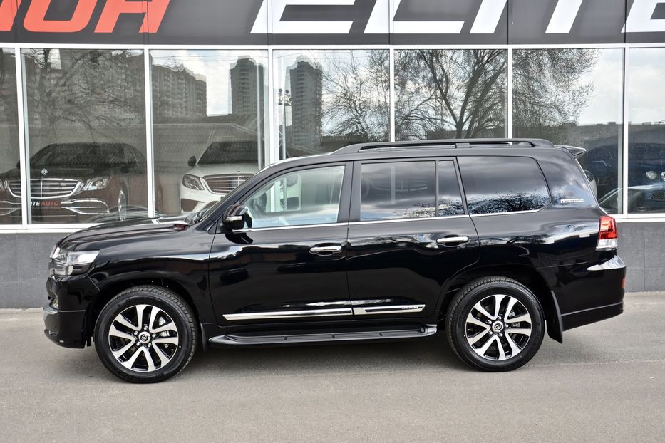 Продам Toyota Land Cruiser 200  Executive Lounge 2019 года в Киеве