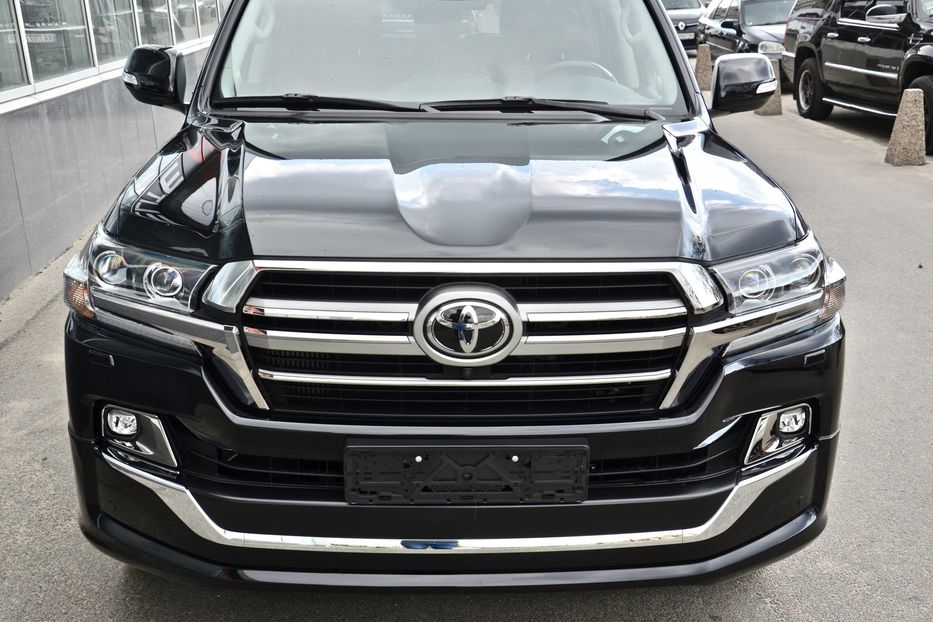 Продам Toyota Land Cruiser 200  Executive Lounge 2019 года в Киеве