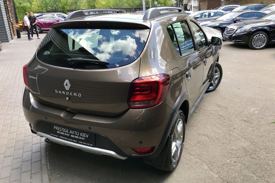 Продам Renault Sandero StepWay ZEN 2018 года в Киеве