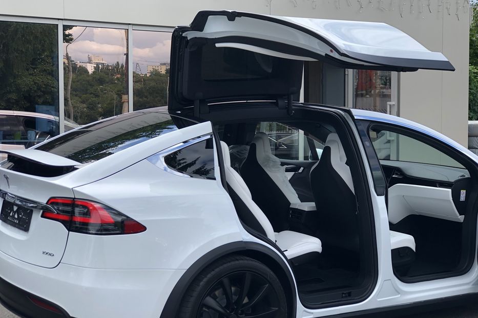 Продам Tesla Model X 100D 2019 года в Киеве