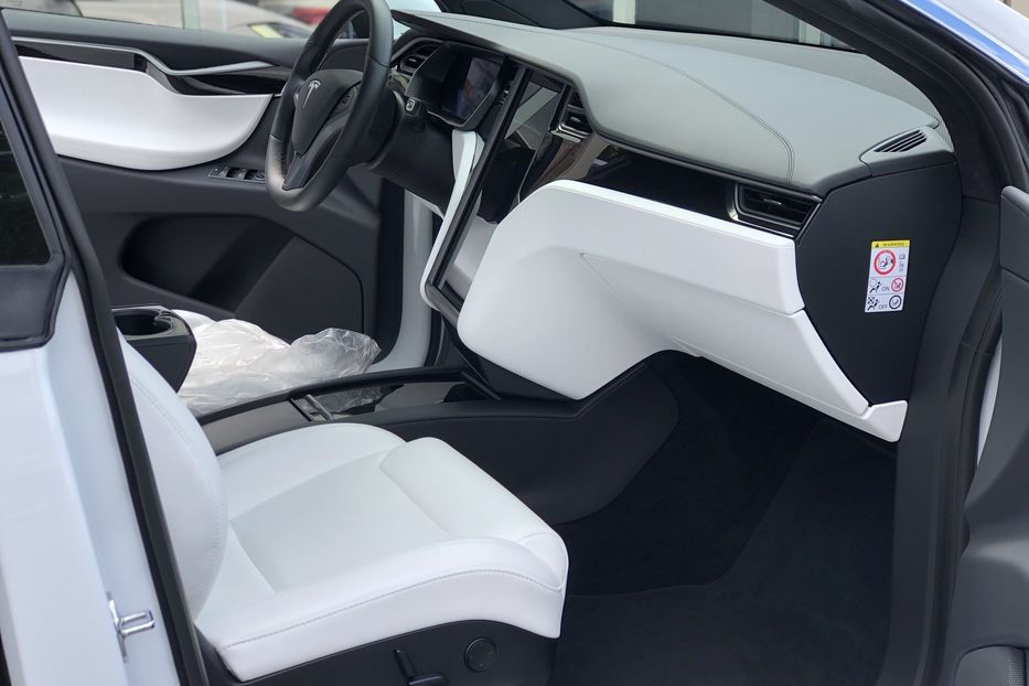 Продам Tesla Model X 100D 2019 года в Киеве