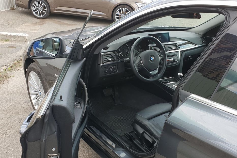 Продам BMW 325 GT 2014 года в Киеве