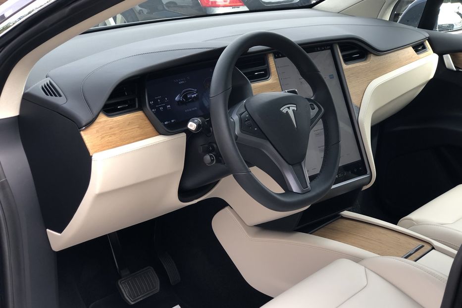 Продам Tesla Model X 100D 2019 года в Киеве