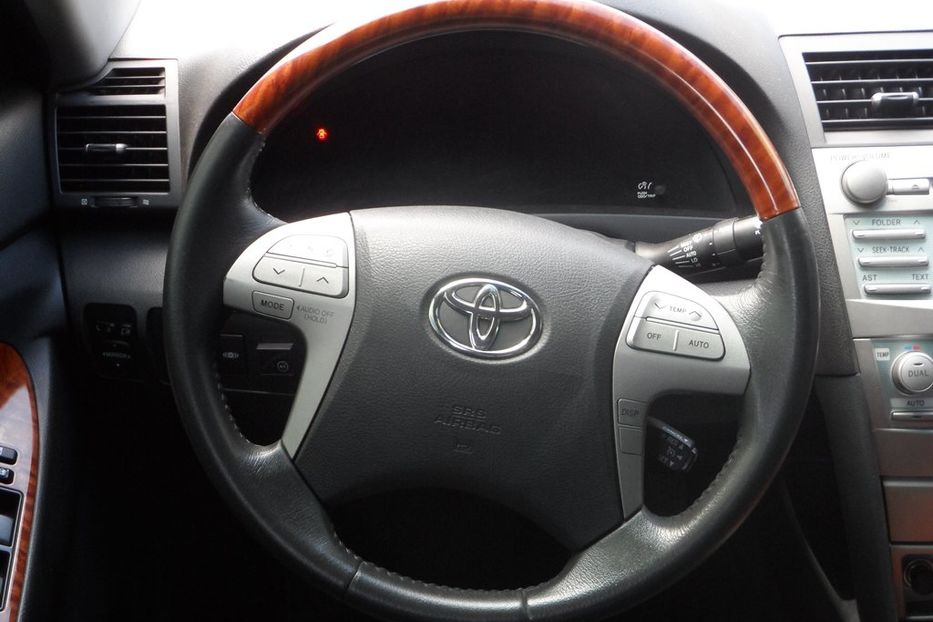 Продам Toyota Camry 2007 года в Днепре