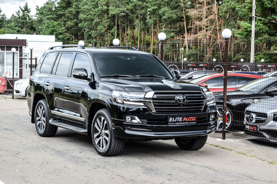 Продам Toyota Land Cruiser 200 Excalibur 2018 года в Киеве