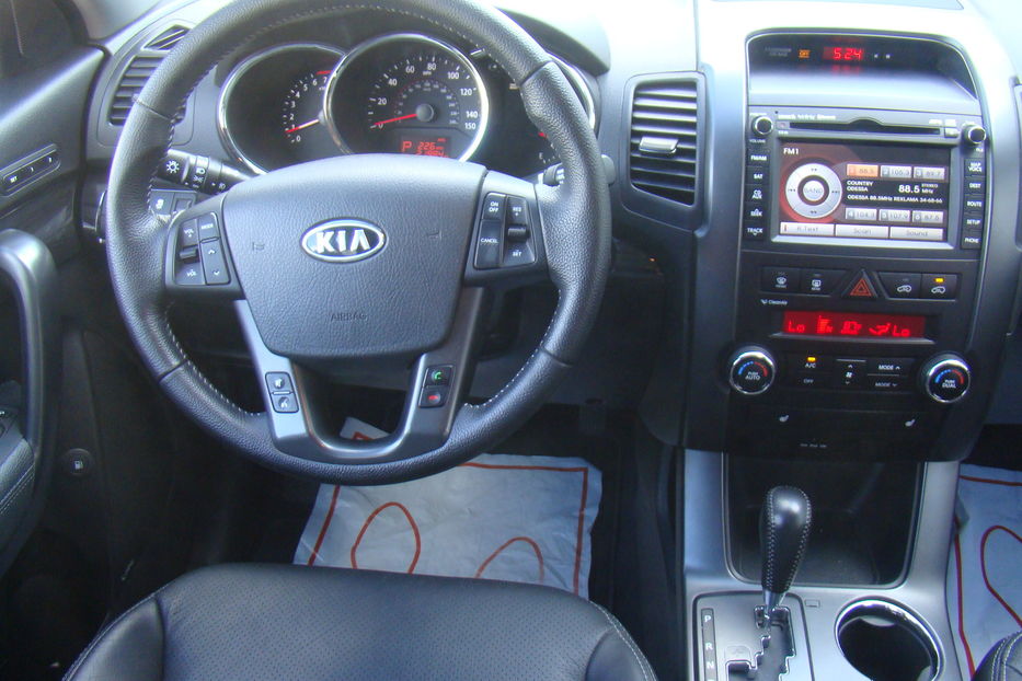 Продам Kia Sorento MAXIMAL AWD 2012 года в Одессе