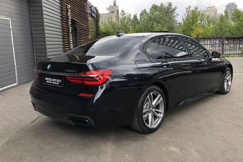 Продам BMW 750 Li M-Sport Package xDrive 2015 года в Киеве