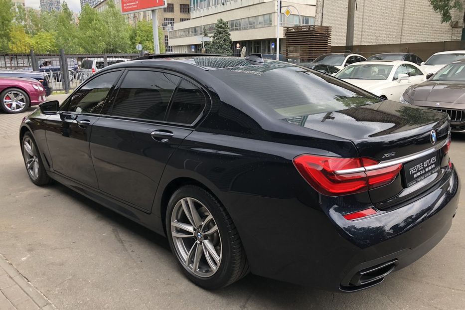 Продам BMW 750 Li M-Sport Package xDrive 2015 года в Киеве