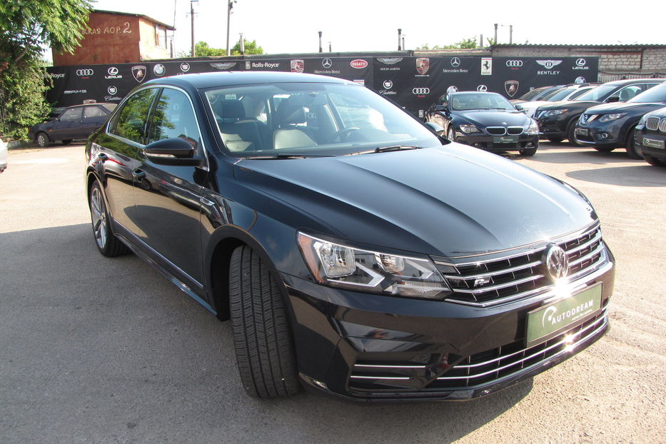 Продам Volkswagen Passat B8 R-Line 2017 года в Одессе