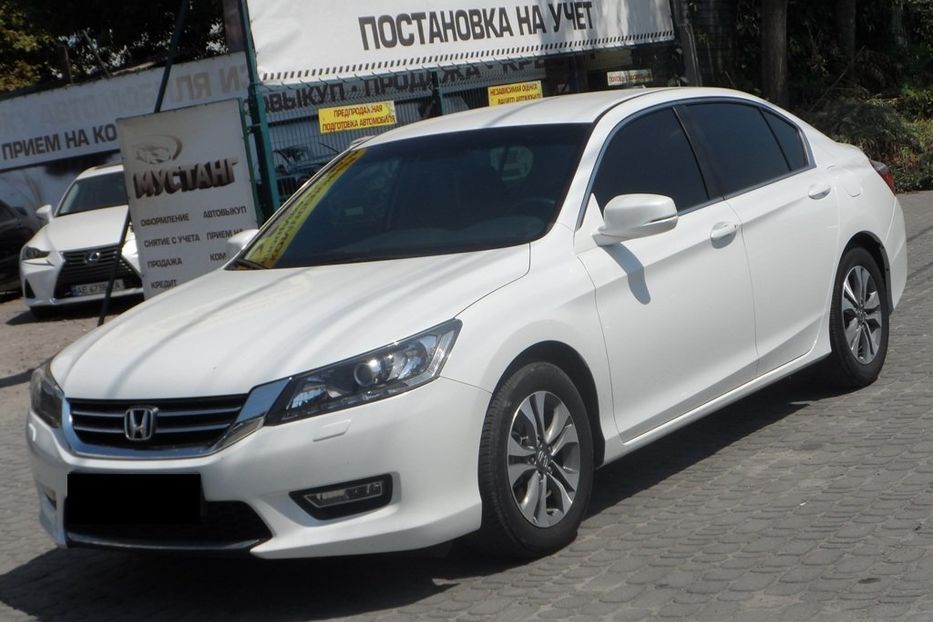 Продам Honda Accord 2013 года в Днепре