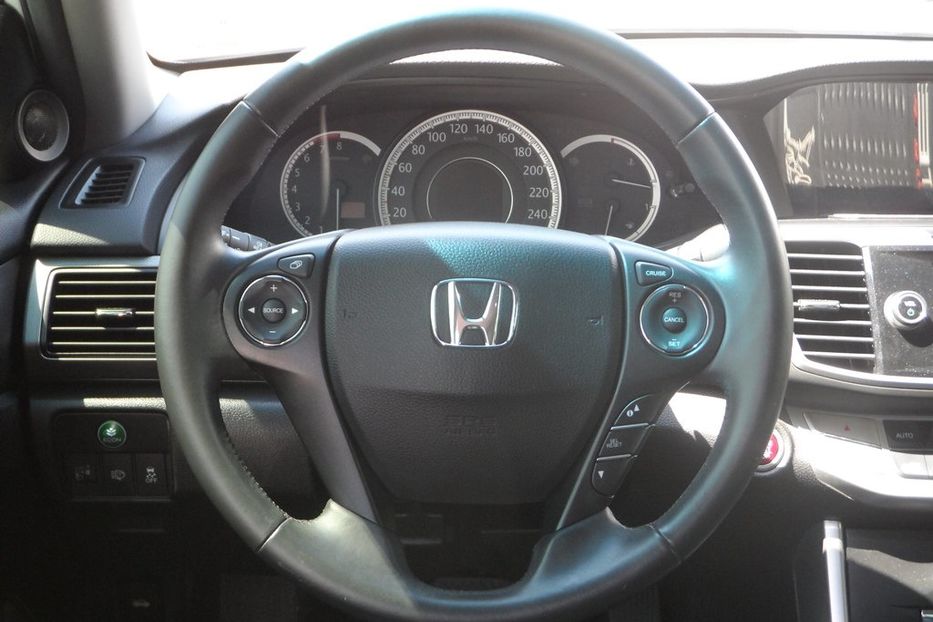 Продам Honda Accord 2013 года в Днепре