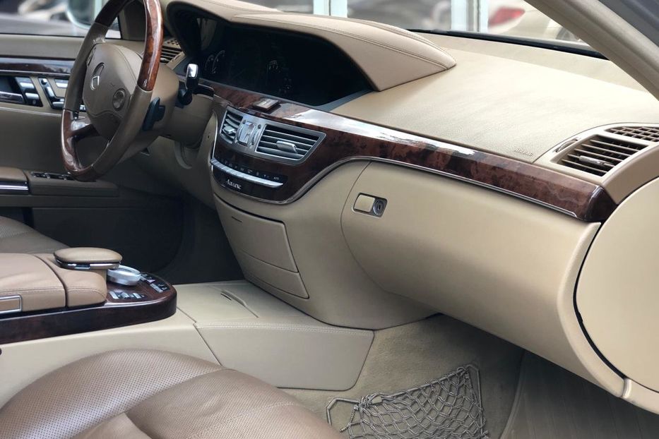 Продам Mercedes-Benz S-Class 550 4matic ///AMG 2009 года в Киеве