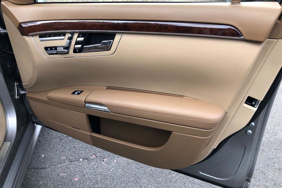 Продам Mercedes-Benz S-Class 550 4matic ///AMG 2009 года в Киеве