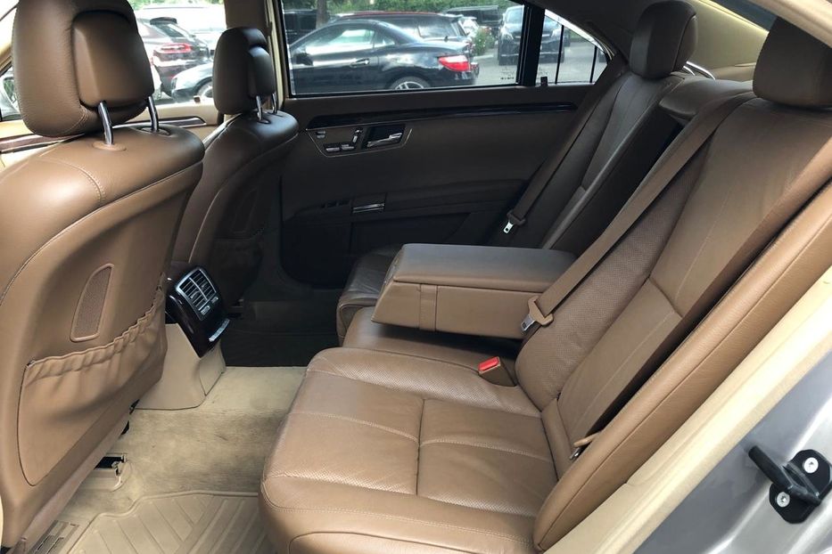 Продам Mercedes-Benz S-Class 550 4matic ///AMG 2009 года в Киеве