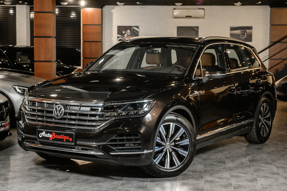 Продам Volkswagen Touareg 2019 года в Одессе