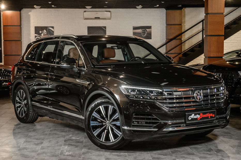 Продам Volkswagen Touareg 2019 года в Одессе