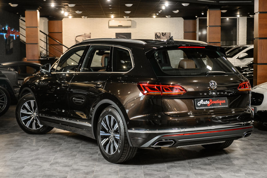 Продам Volkswagen Touareg 2019 года в Одессе