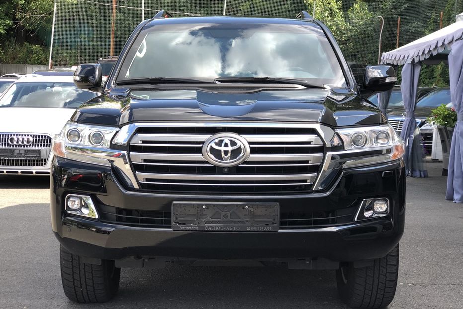 Продам Toyota Land Cruiser 200 GUARD B7 2017 года в Киеве