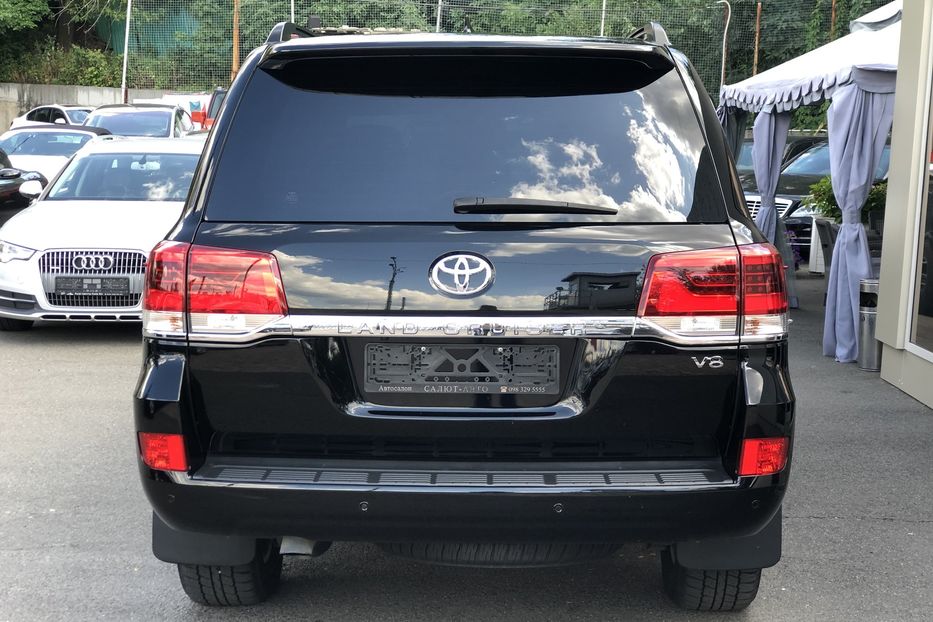 Продам Toyota Land Cruiser 200 GUARD B7 2017 года в Киеве