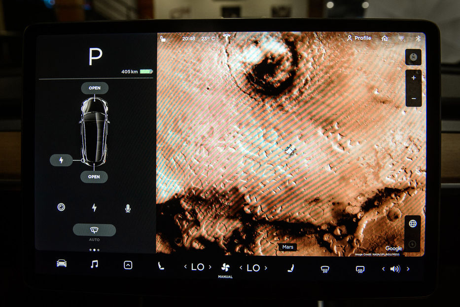 Продам Tesla Model 3 Long Range Autopilot 2018 года в Одессе