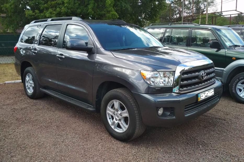 Продам Toyota Sequoia 2012 года в Одессе