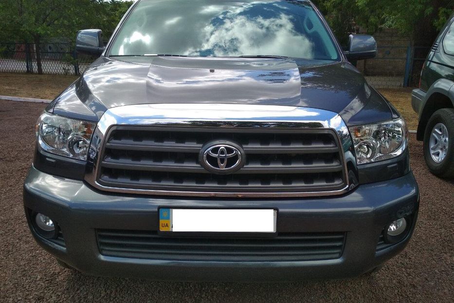 Продам Toyota Sequoia 2012 года в Одессе