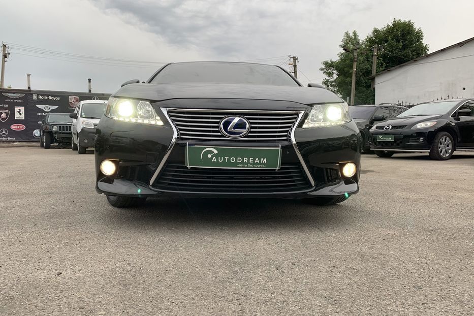 Продам Lexus ES 300 Hybrid 2013 года в Одессе