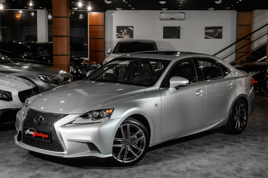 Продам Lexus IS 250  F-Sport 4WD 2015 года в Одессе