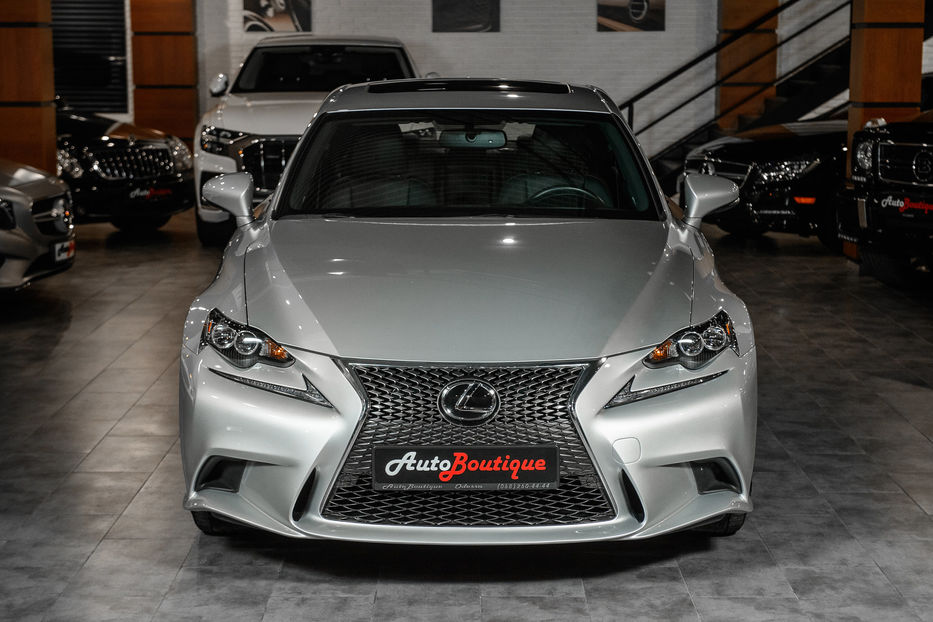 Продам Lexus IS 250  F-Sport 4WD 2015 года в Одессе