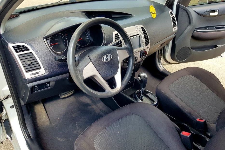 Продам Hyundai i20 2010 года в Киеве