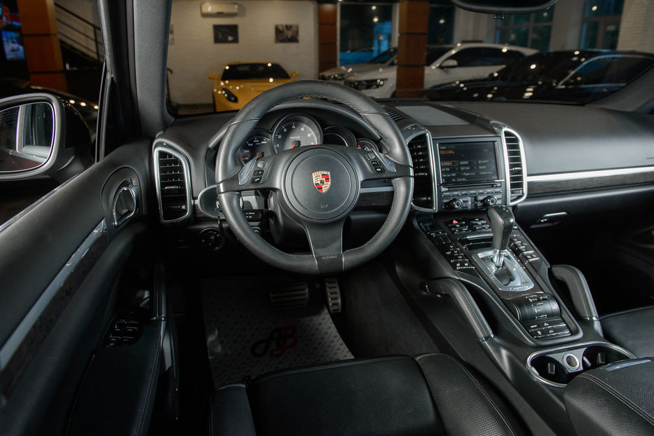 Продам Porsche Cayenne S Hybrid 2011 года в Одессе