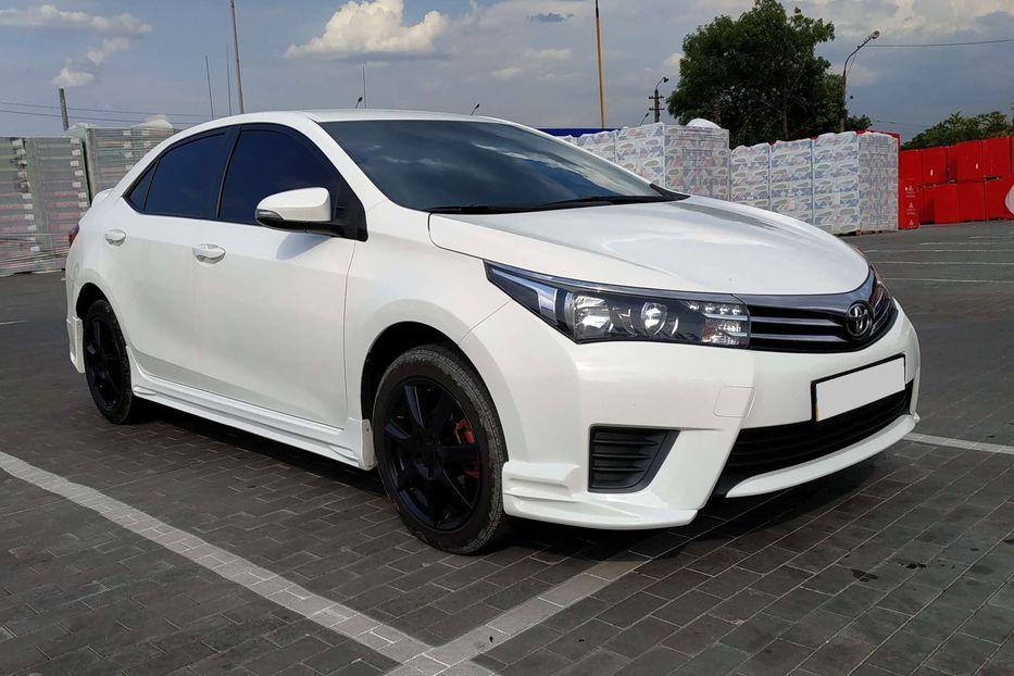 Продам Toyota Corolla 2013 года в Николаеве