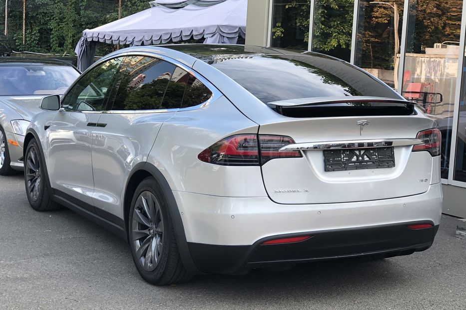 Продам Tesla Model X 75 D 2017 года в Киеве